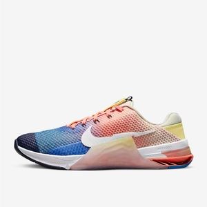 Men’s NIB Nike Metcon 7 AMP size 9 multicolor training shoes (women’s size 10.5)